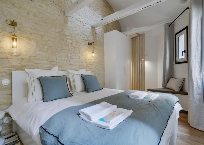 194-Maison Parisienne Private Suite